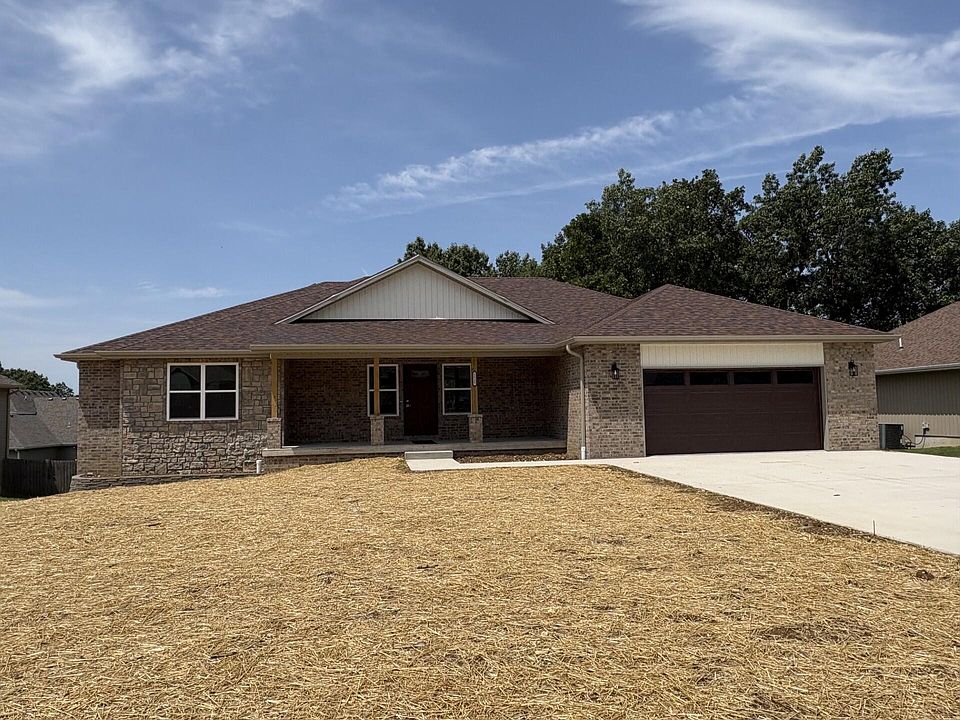 1st image of 1535 Spring Hills Street