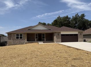 1535 Spring Hills St, Marshfield, MO 65706