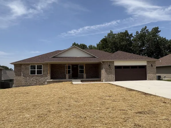 1535 Spring Hills Street, Marshfield, MO 65706