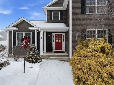 5 Day Lily Ln, Westfield, MA, 01085