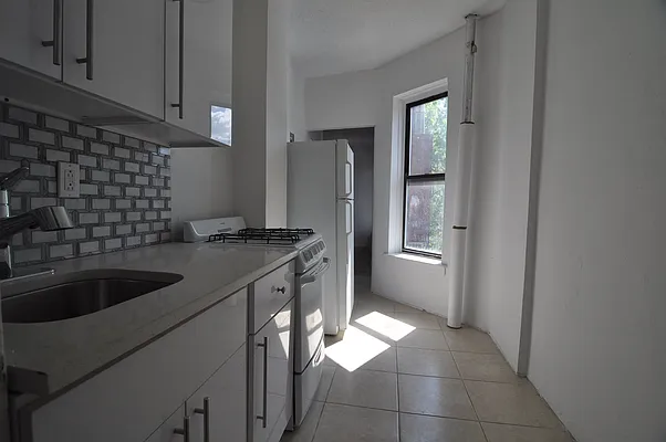 Rented by Bohemia Realty Group | media 21