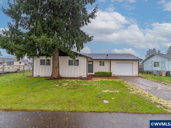 2440 S 2nd St, Lebanon, OR 97355