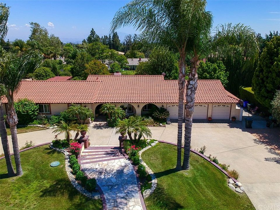 1st image of 9071 Cottonwood Way