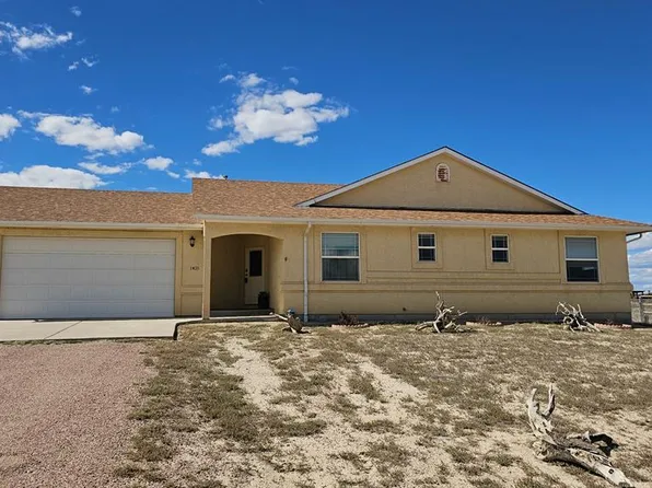 1415 N Moonbeam Dr, Pueblo West, CO 81007