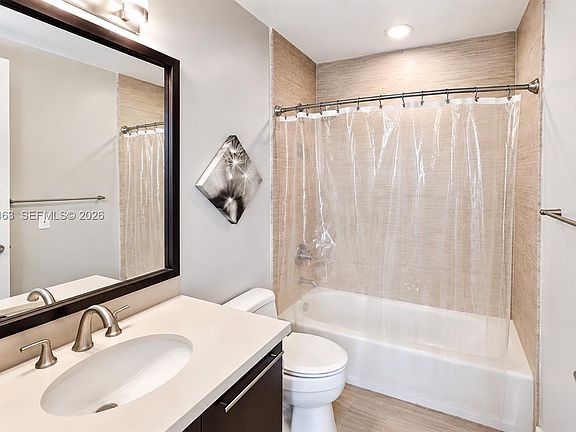 4th image of 7930 East Dr APT 1007