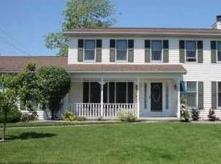 22 Bassett Rd, Buffalo, NY 14221