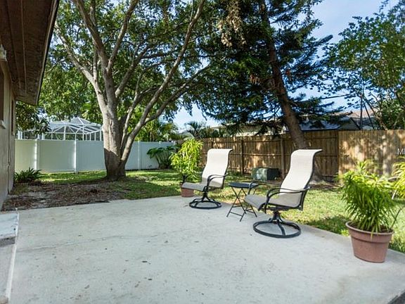4th image of 6018 Tanglewood Dr NE