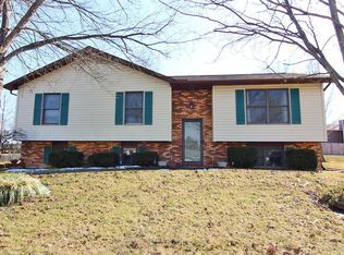 3909 Eagle Ridge Dr, Cape Girardeau, MO 63701