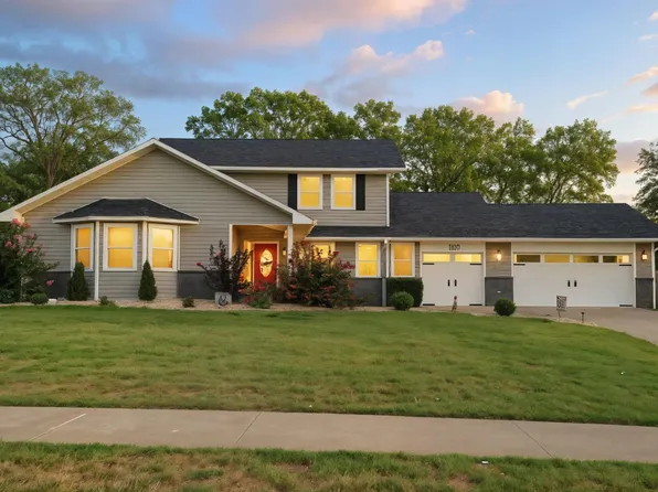 1612 Point Royale Drive Drive, Branson, MO 65616