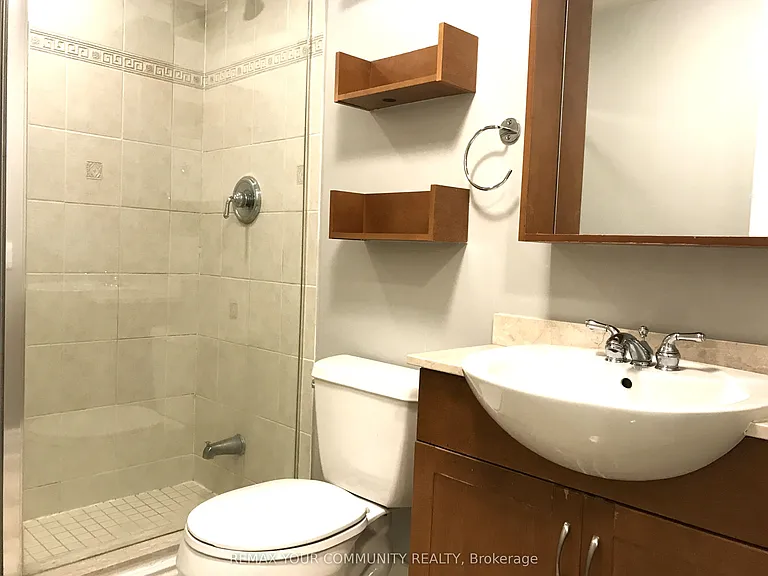 70 Byng Ave #29 — Photo 8