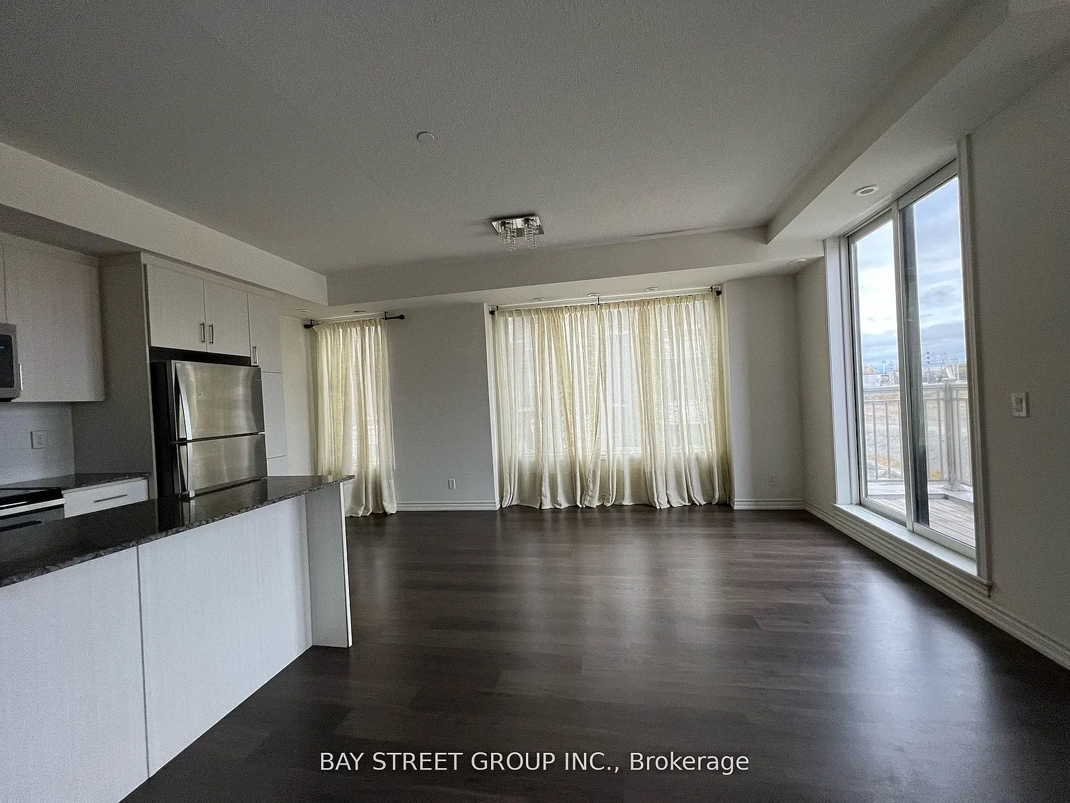 3 bed, $3,599 — Photo 1