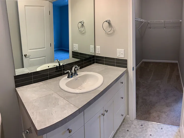 807 Water Ave NE — Photo 8