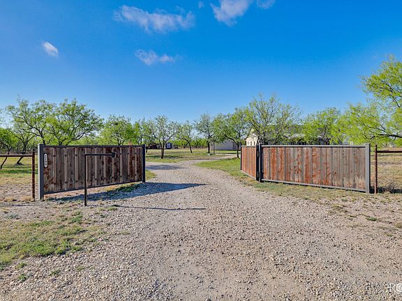 3rd image of 2199 White Rock Rd