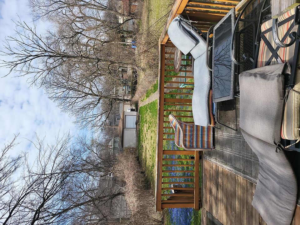 2nd image of 10338 S Church St