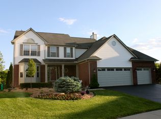 1214 Parkland Rd, Lake Orion, MI 48360