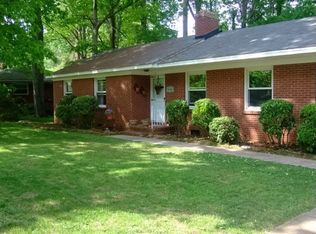 7416 Linda Lake Dr, Charlotte, NC 28215