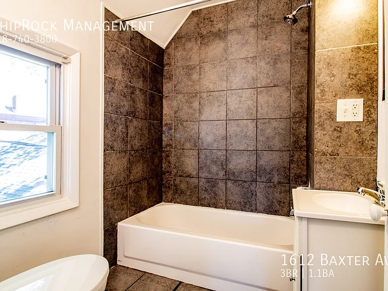 1612 Baxter Ave — Photo 17