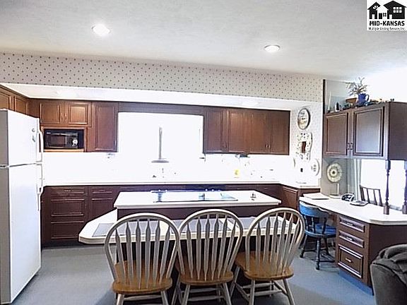 4th image of 3004 Cornell Dr