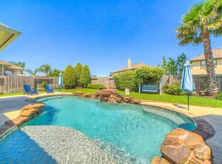 4625 La Escalona Dr, League City, TX 77573