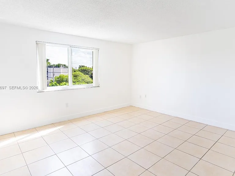 6950 Miami Gardens Dr #2-501 — Photo 28