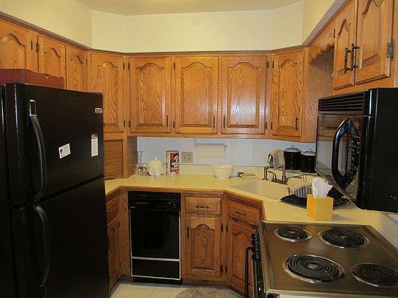 3rd image of 230 N Delmar Ave