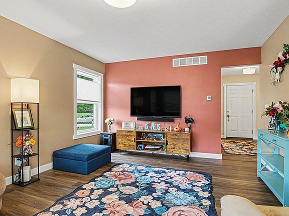 5th image of 54098 Starner Ave