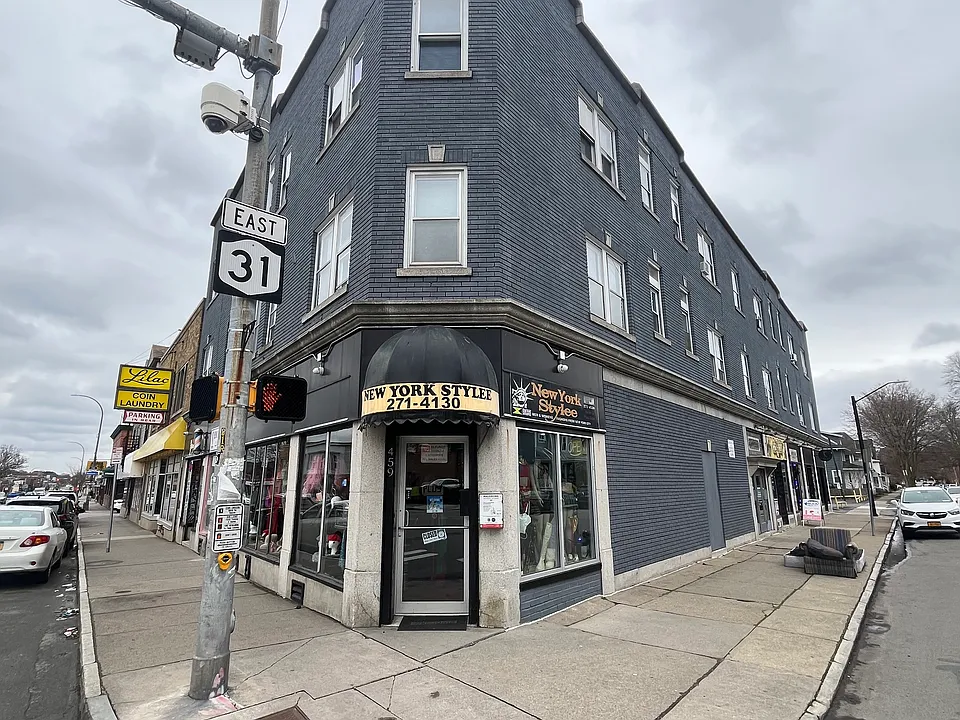 370 Meigs St #22