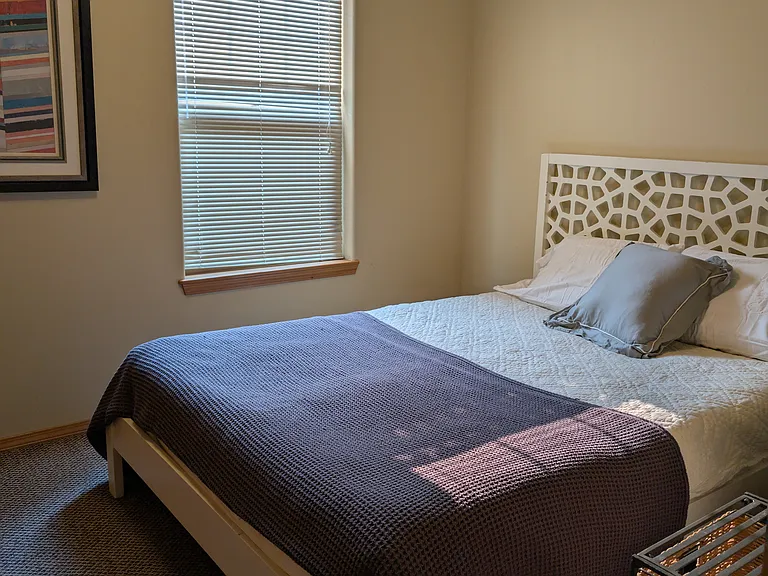 1055 1/2 E Isaacs Ave #A-B — Photo 13