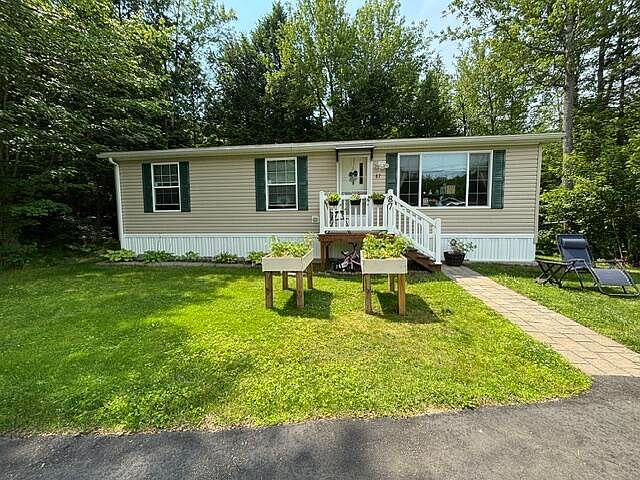 1st image of 87 Pineland Drive