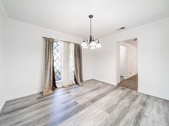5th image of 8740 Woodstream Dr