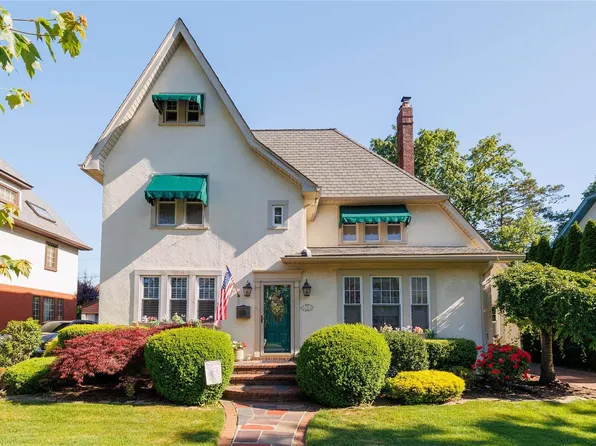 231 Princeton Road, Rockville Centre, NY 11570