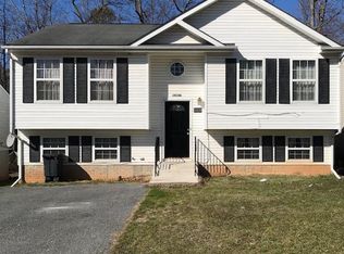 10106 Ridge St, Lanham, MD 20706