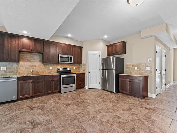 3rd image of 3850 NW 94th St