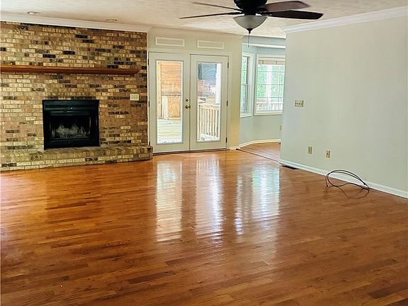 4th image of 4104 Hamilton Rd