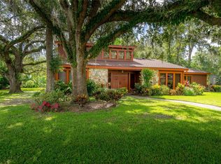 1315 N Riverhills Dr, Temple Terrace, FL 33617