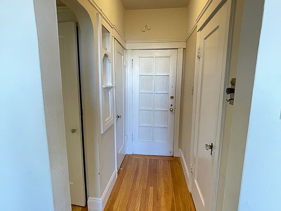 4th image of 2206 Greenwich St APT 306