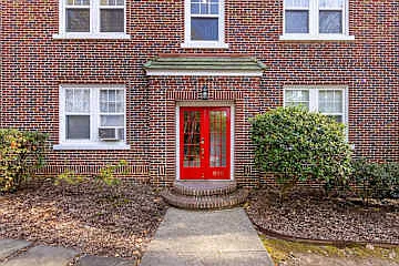 2101 Kirkwood Ave — Photo 6