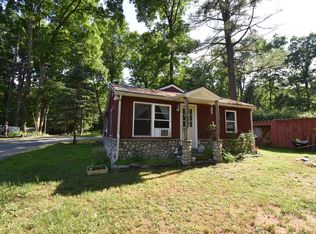 101 W Bridge Way, Dingmans Ferry, PA 18328