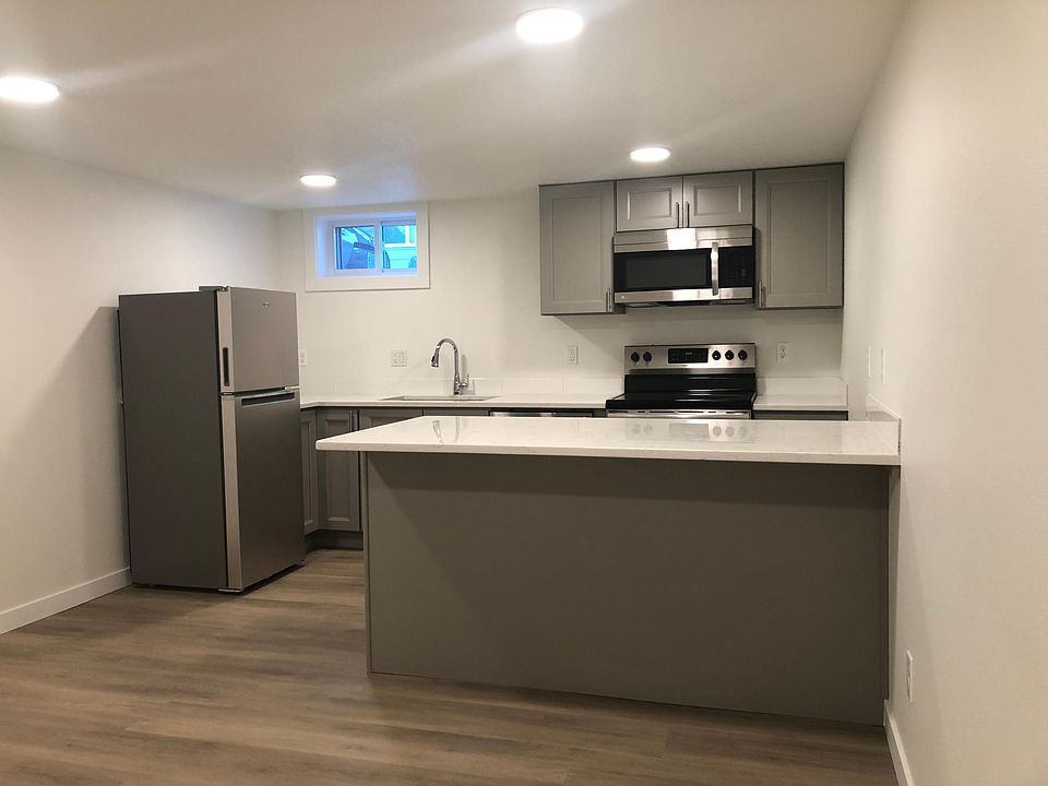 Kitchen / Bar
