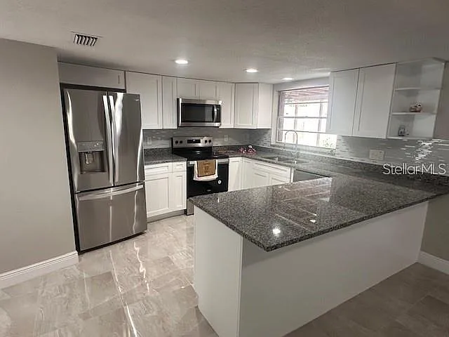 4421 Ranchwood Ln — Photo 4