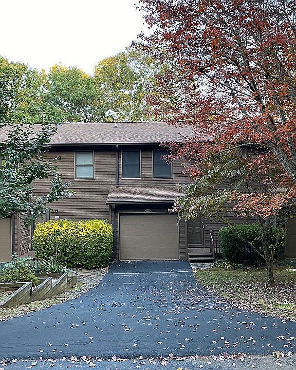 1st image of 502 Parkway Vista Dr
