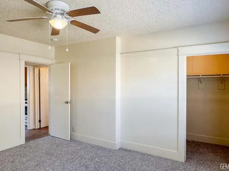 1401 Chester Pl #A — Photo 12