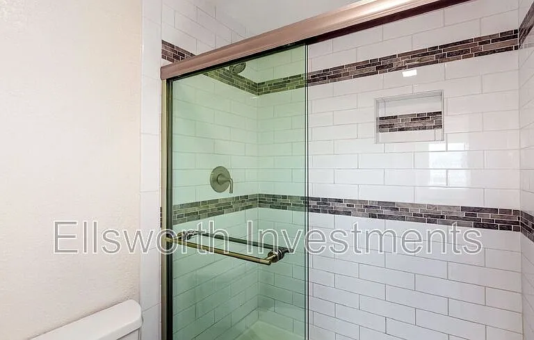 10195 Bluestone Ct — Photo 18