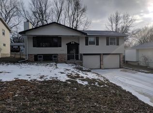 9535 Taylor St, Omaha, NE 68134