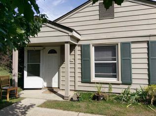 2611 Thornbrier Ct #A, Lake Orion, MI 48360