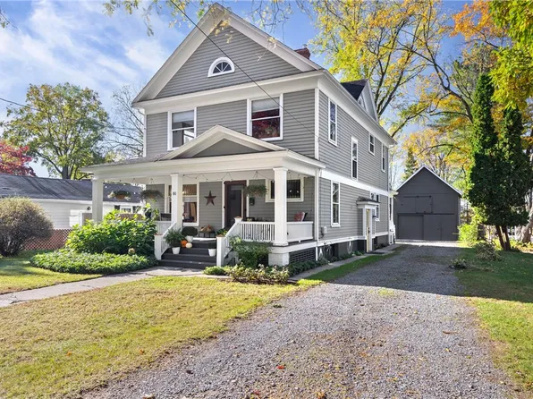 80 Monroe St, Honeoye Falls, NY 14472