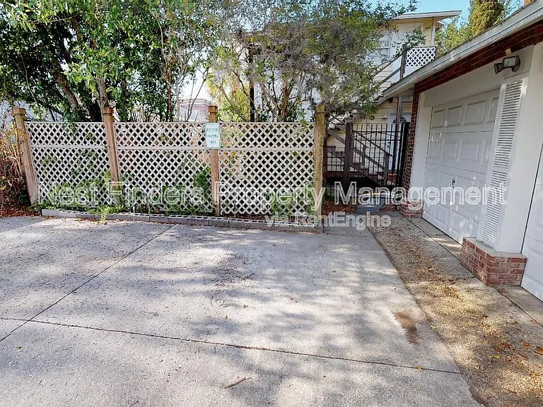 2044 Forbes St — Photo 34