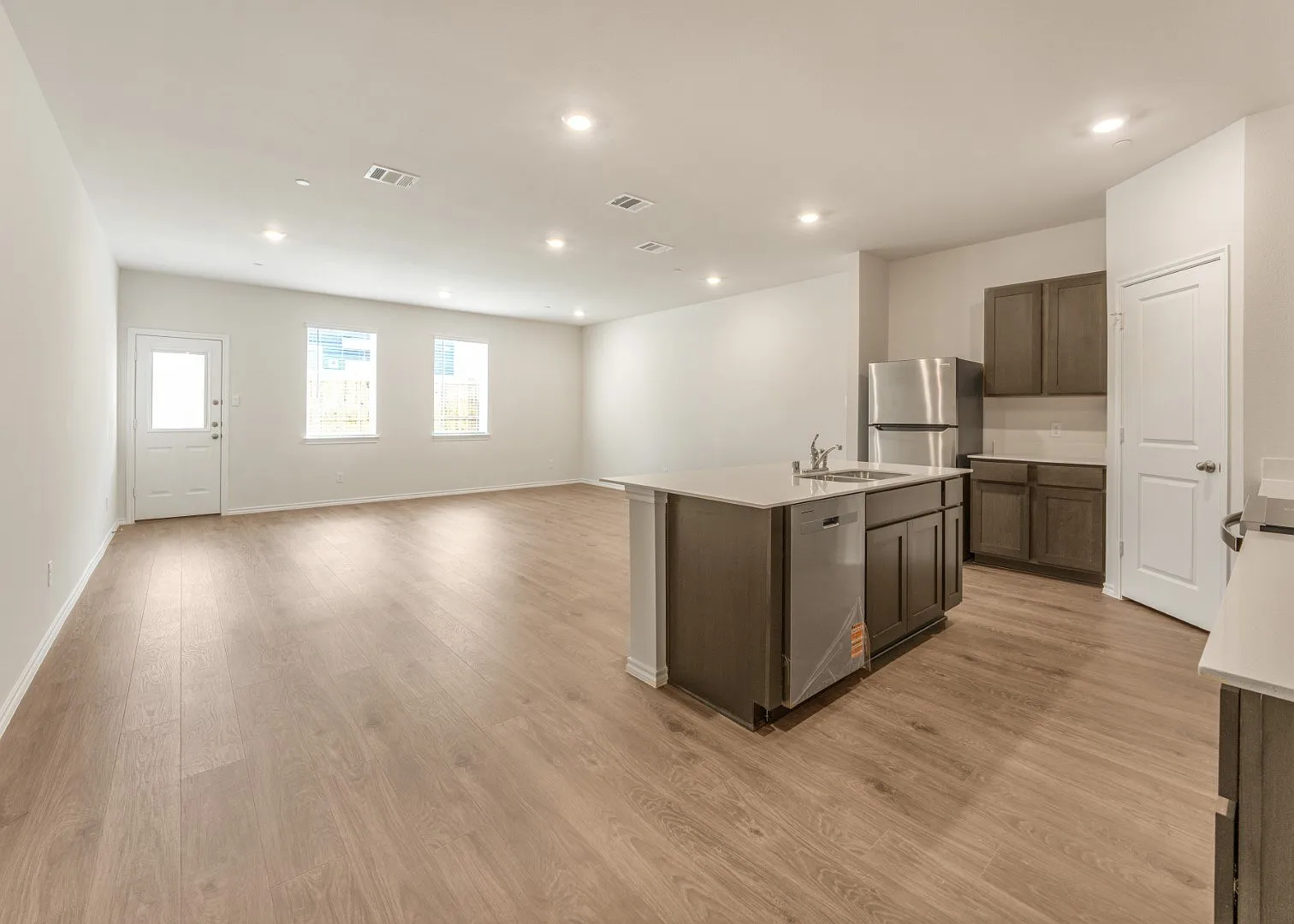 7015 Moonflower Ln — Photo 4