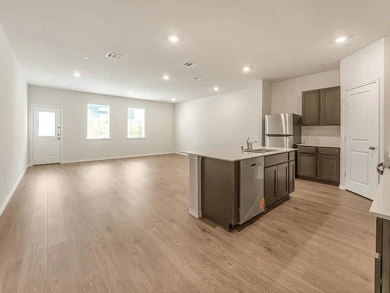 7015 Moonflower Ln — Photo 4