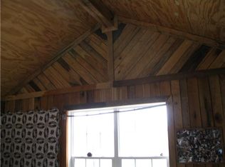 1215 Twin Ck Rd, Charlotte, TN 37036